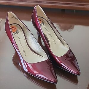 Brand new size 6 Anne Klein shoes red